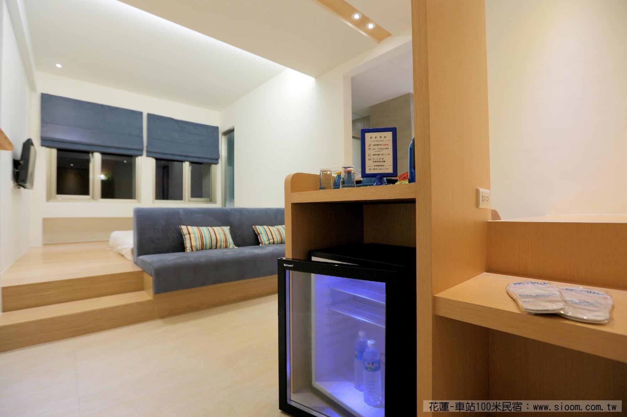 車站100M民宿丨電梯附停車場 Hualien City Room photo