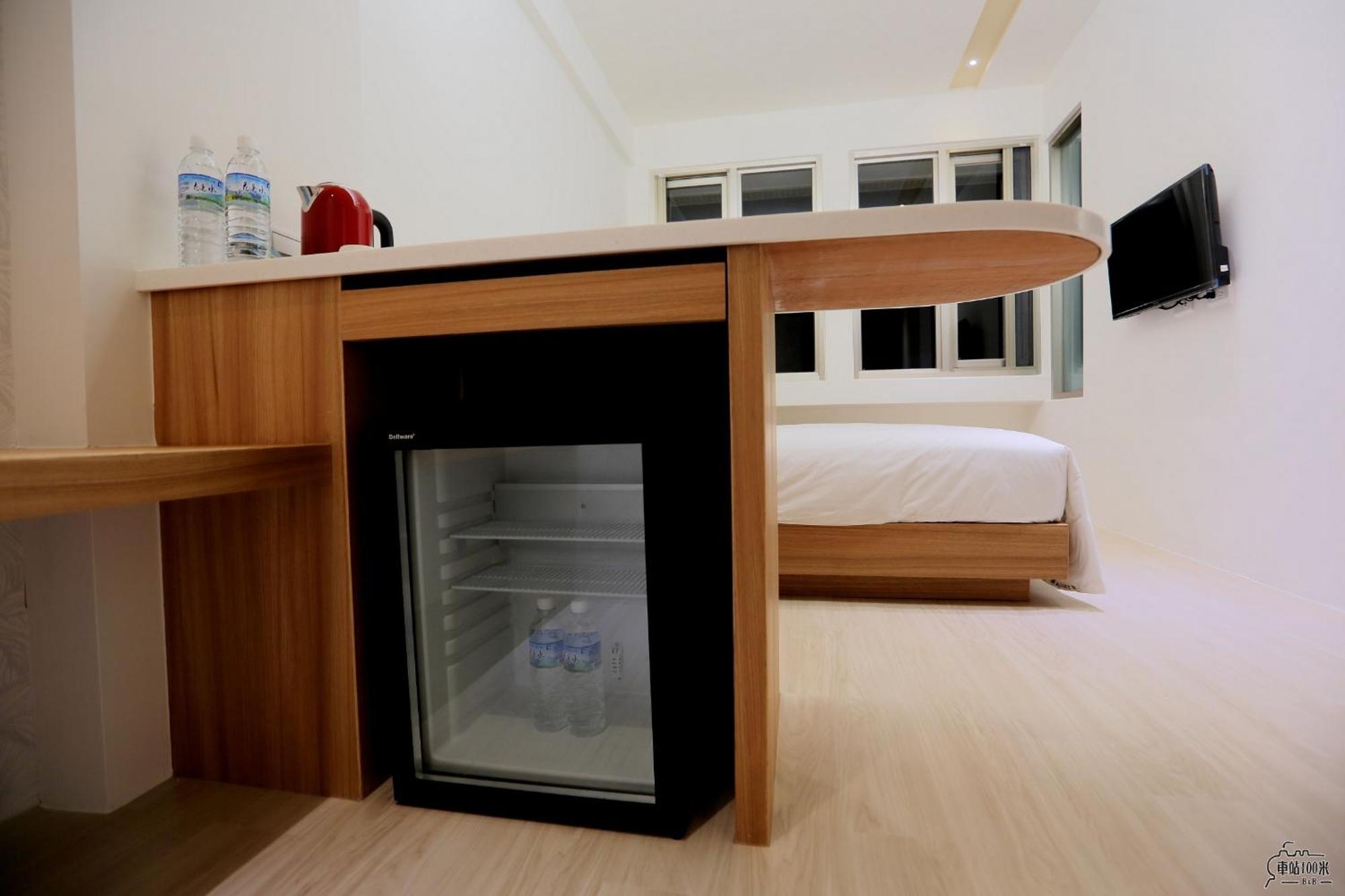車站100M民宿丨電梯附停車場 Hualien City Room photo