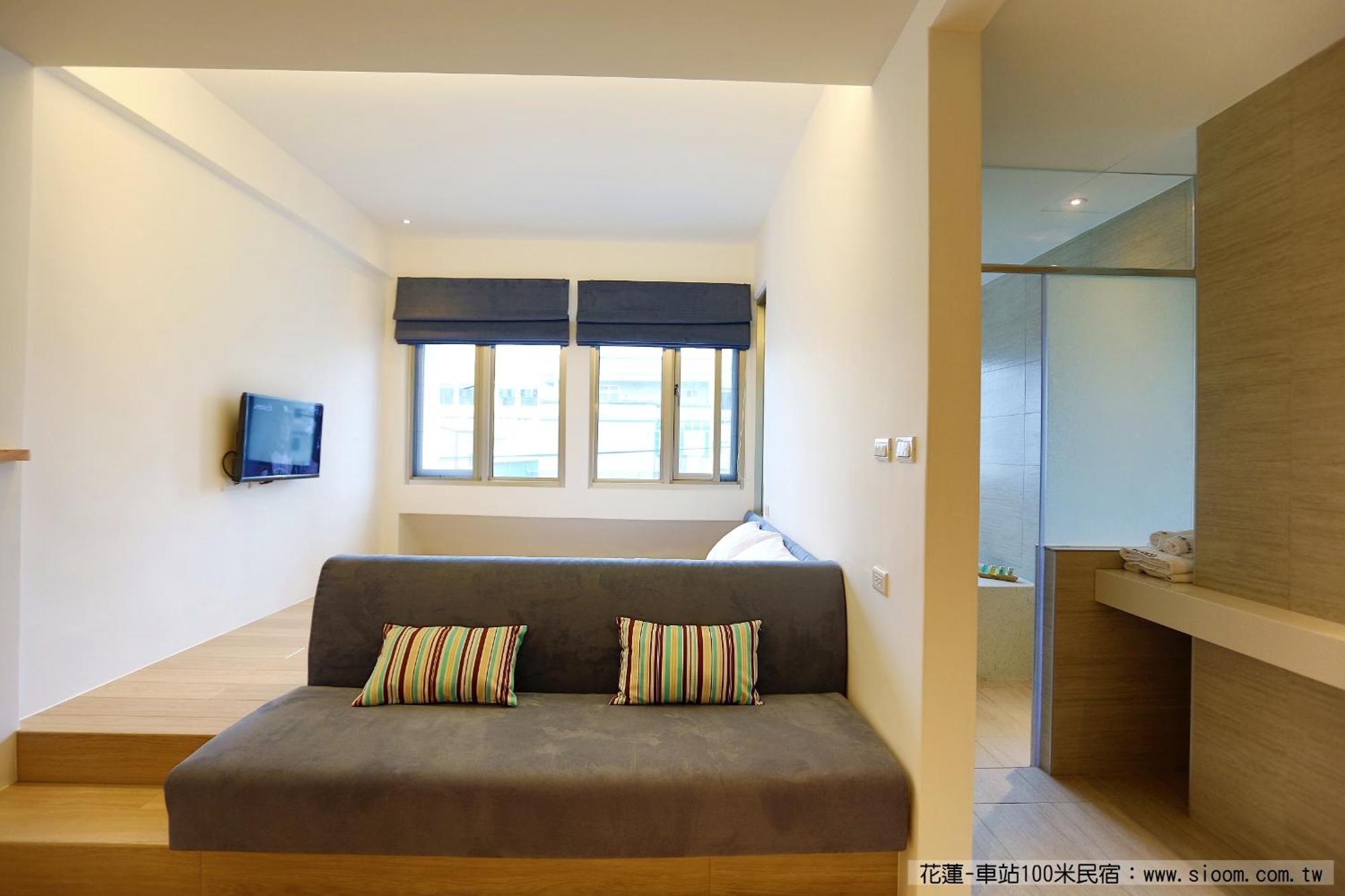 車站100M民宿丨電梯附停車場 Hualien City Room photo